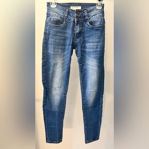 ENCORE- blue jeans - very comfortable